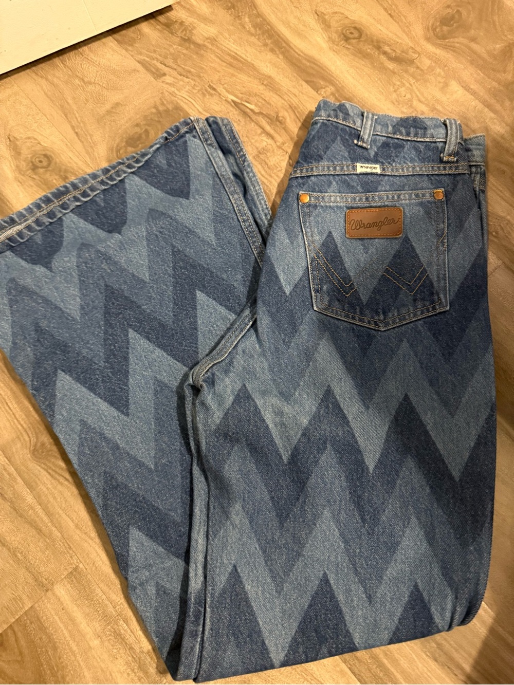 Wrangler Two-Tone Blue Denim Jeans with Zigzag Detail